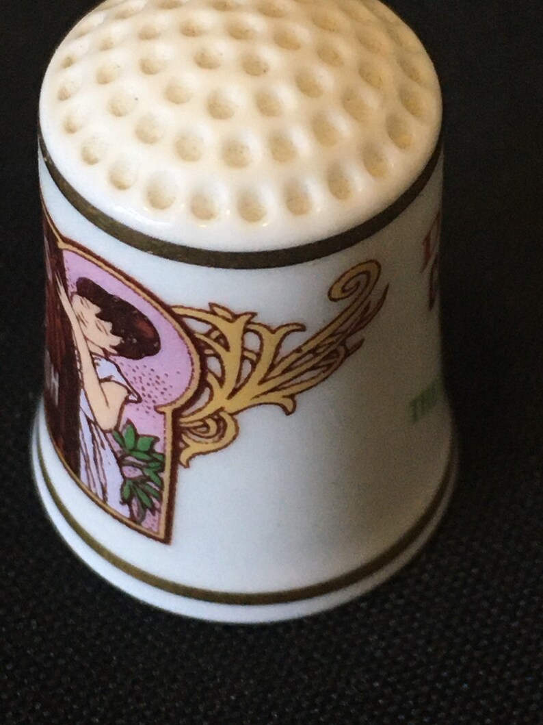 Dixon\u2019s Stove Polish 1980 Franklin Mint Porcelain Country Store Thimble-Bone China
