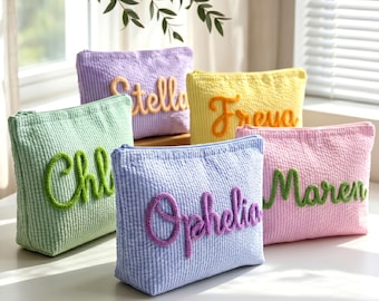 Personalized Seersucker Makeup Bag, Custom Name Toiletry Pouch, Mother's Day Gift for Her, Preppy Cosmetic Organizer, Mom Travel Bag
