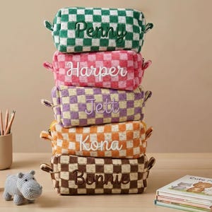 Esthetisch geruit etui, op maat geborduurde preppy schoolspullen, minimalistisch geruit make-uptasje, schattig etui met ritssluiting