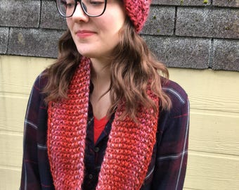 Hat and cowl set, Garnet. Hand - knitted