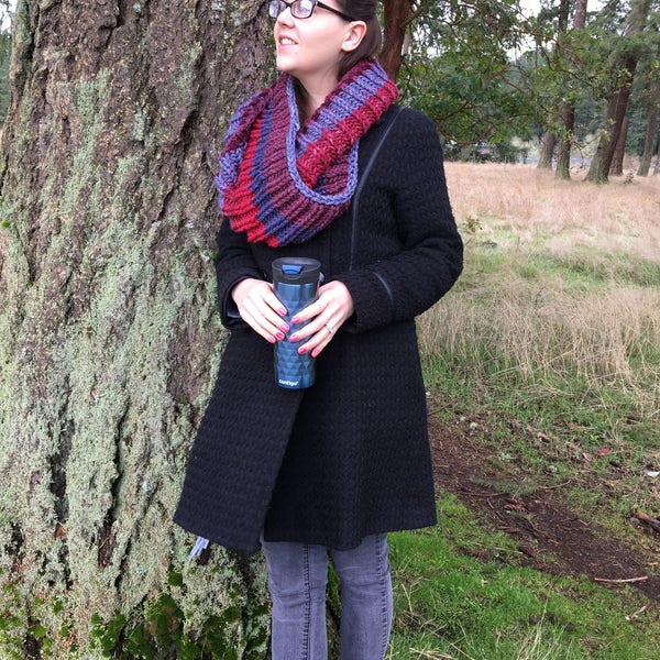 Bulky Cowl, hand knitted, Hibiscus