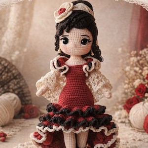 Peut inclure: Poupée au crochet vêtue d'une robe de flamenco, avec le texte "FLAMENCA Amigurumi Crochet Pattern". La poupée porte une robe rouge avec des accents noirs et blancs, une fleur dans les cheveux et des chaussures noires. Design d'Amelia's House.