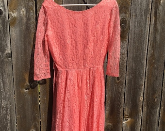 SALE Vintage Pretty in Pink Long Sleeve Lace Dress