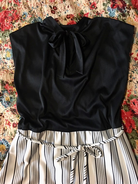 SALE! Vintage Sears Black and White Dress with Ma… - image 3