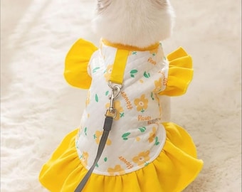 Cute new pet puppy clothes, miniature cat dress, Bichon Frise autumn and winter puppy princess leash
