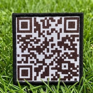 Rick Astley QR-Code-Patch, Never Give You Up Meme Patch, gesticktes Eisen zum Aufnähen auf Hook Loop Patches für Jacke, Hut, Rucksack, Kleidung