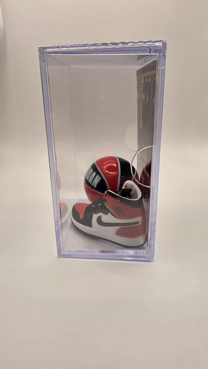 Vintage Michael Jordan ShadowBox with Nike Dunk shoe and Jordan Basketball!! 1/1 image 4