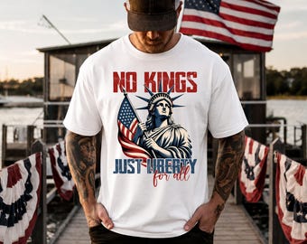 Statue of Liberty Graphic Tee, Vintage Distressed USA Flag Shirt, Patriotic Freedom Apparel