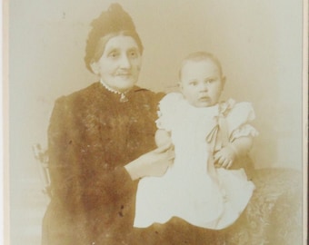 German Mother and Baby, Sepia Picture of Victorian Woman and Child, Johann Meyer Vegesack Brunnenstrasse Cabinet Card Picture