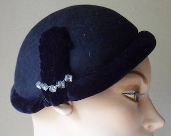 CAROL Vintage Italian Black Velvet Cap Hat Vintage Carol Black Velvet Ladies Hat Headpiece Pearl front  main image 2