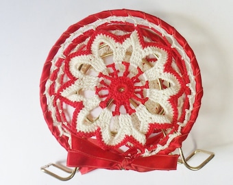 Hand Crocheted Red and White Napkin Holder with Gold Stand, Vintage Napkin Holder with Wrapped Red Ribbon