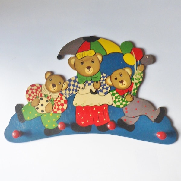 Three Bears Peg Rack, Hand Painted Wooden Wall Rack, Vintage Four Peg Nursery Wall Hanging