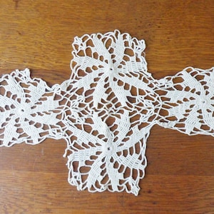 CLEARANCE Hand Crocheted Ivory Lace Cross Doily, Vintage Star Lace Needlecraft, 13 x 8