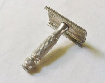 Gillette Tech Travel Razor, Vintage N 2 Double Edge Safety Razor