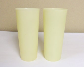 Two Yellow Tupperware Tumblers, Vintage Plastic 16 oz Tumblers