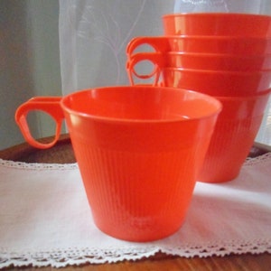 Vintage Arnoldware 2 Plastic Cups Lady Arnold & 1 Solo Cup -  Norway