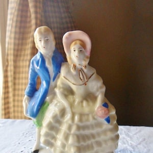 Courting Couple Figurine, Vintage Occupied Japan Colonial Couple Figurine