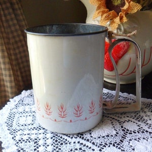 Androck Flour Sifter, Vintage 3 Cup Single Screen Metal Sifter with Wheat Pattern