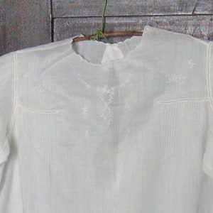 Handmade White Victorian Toddler Dress, Embroidered Short Sleeve Batiste Cotton Dress, Hand Cinching, Silver Thread, 50s, Size 2 yr