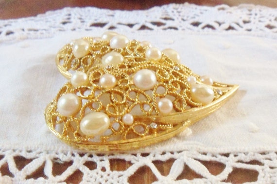 Large Pearl Heart Pin, Gold Heart with Pearls and… - image 5