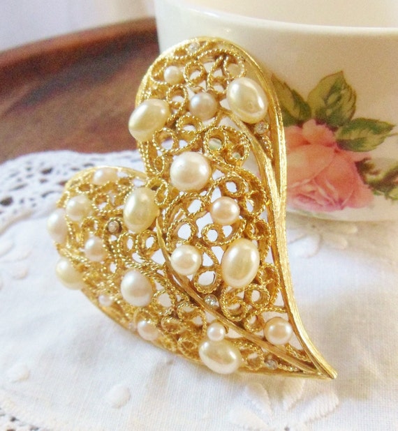Large Pearl Heart Pin, Gold Heart with Pearls and… - image 2