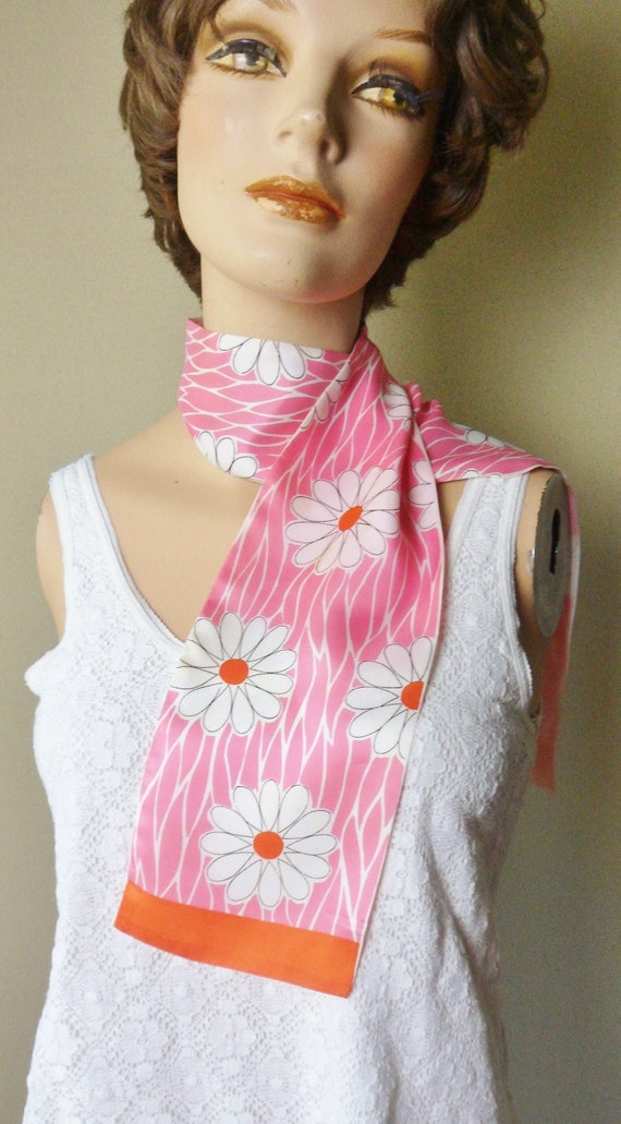 CLEARANCE Long Nasharr Scarf with Daisies, Lined V