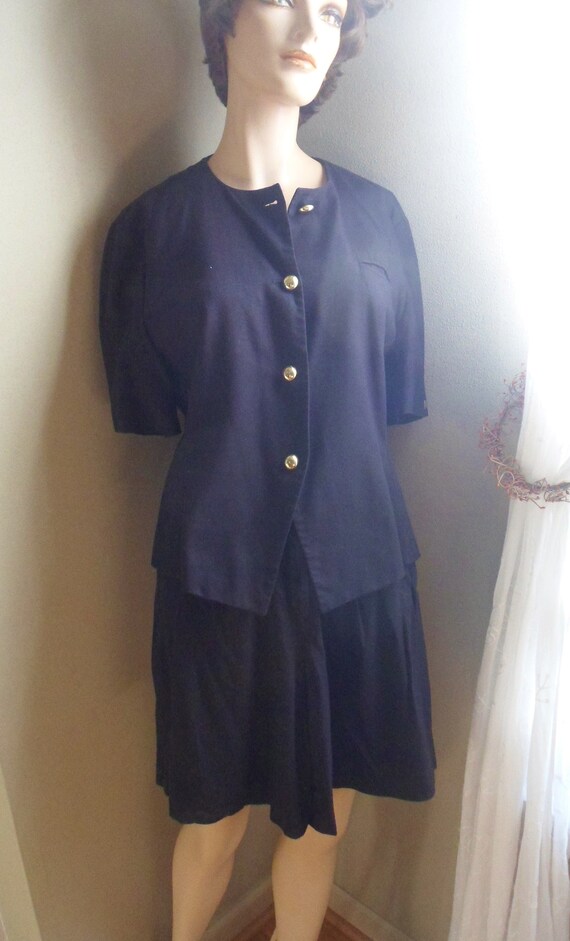 Black Short Set, Size 8, Lynn Greene Rayon Top and