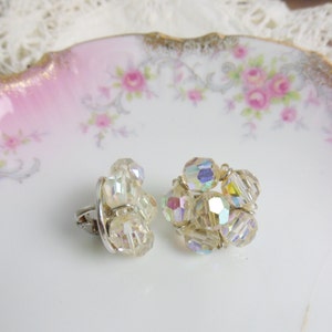 Keyes Aurora Borealis Clear Glass Cluster Bead Earrings, Vintage Keyes Clip-on Bead Earrings image 4