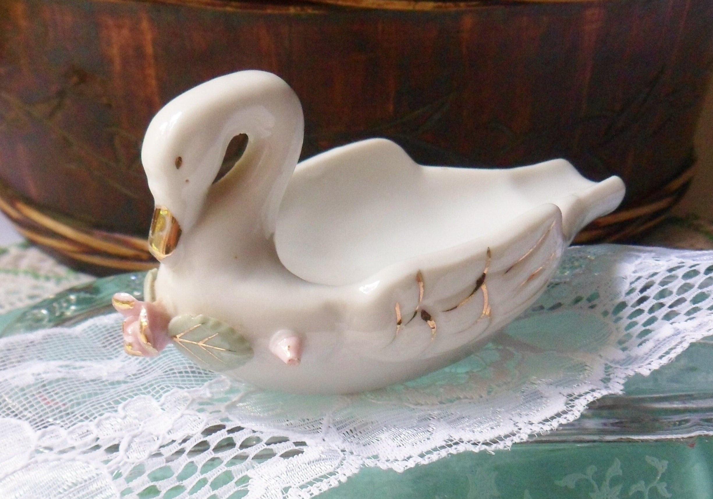 White Swan Ashtray With Pink Roses, Vintage Ceramic Japan Ashtray