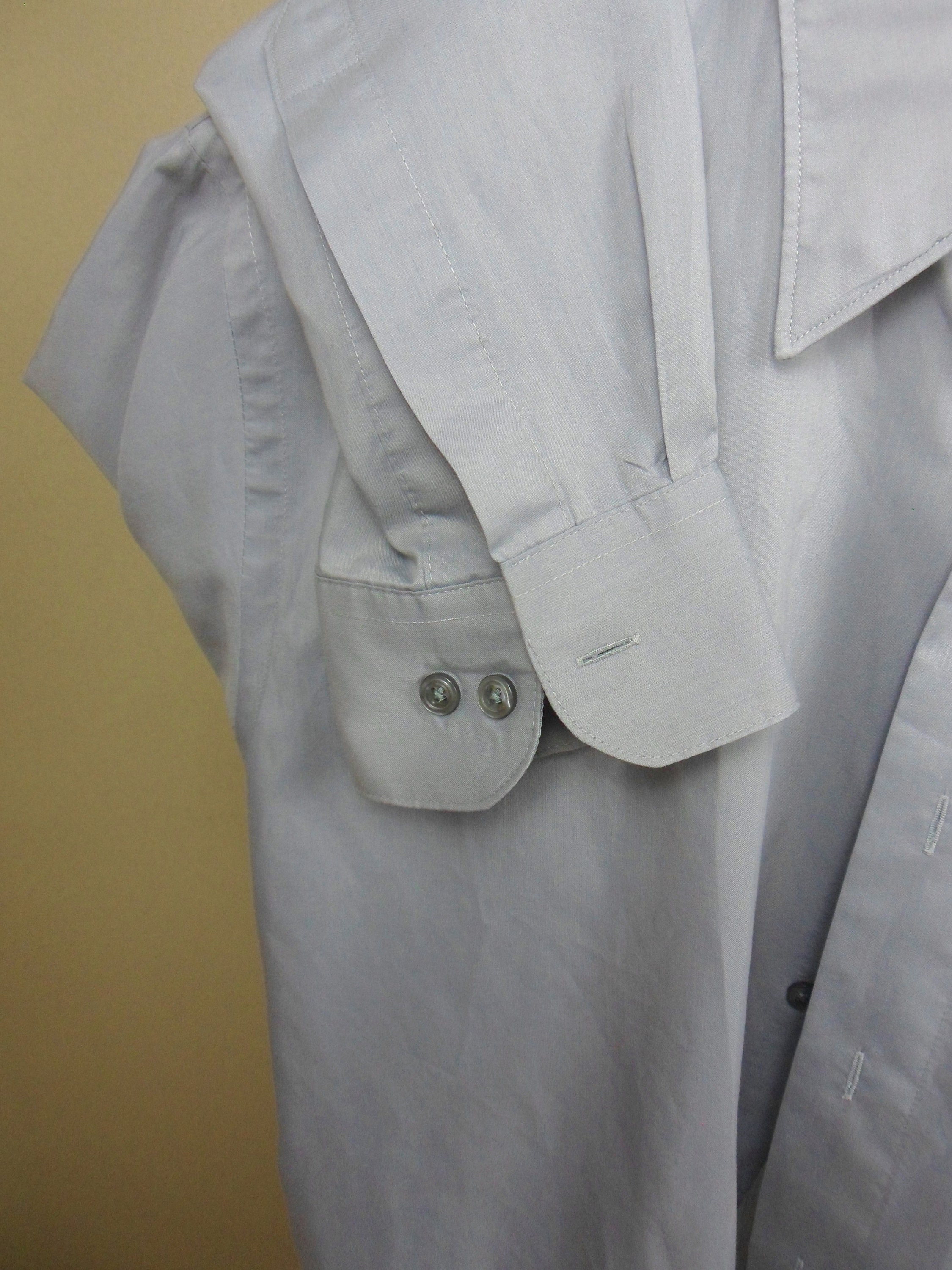 john henry dress shirts JOHN HENRY LONG SLEEVE DRESS BLUE SHIRT - 65% POLYESTER 35% COTTON NEW