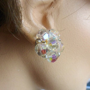 Keyes Aurora Borealis Clear Glass Cluster Bead Earrings, Vintage Keyes Clip-on Bead Earrings image 2