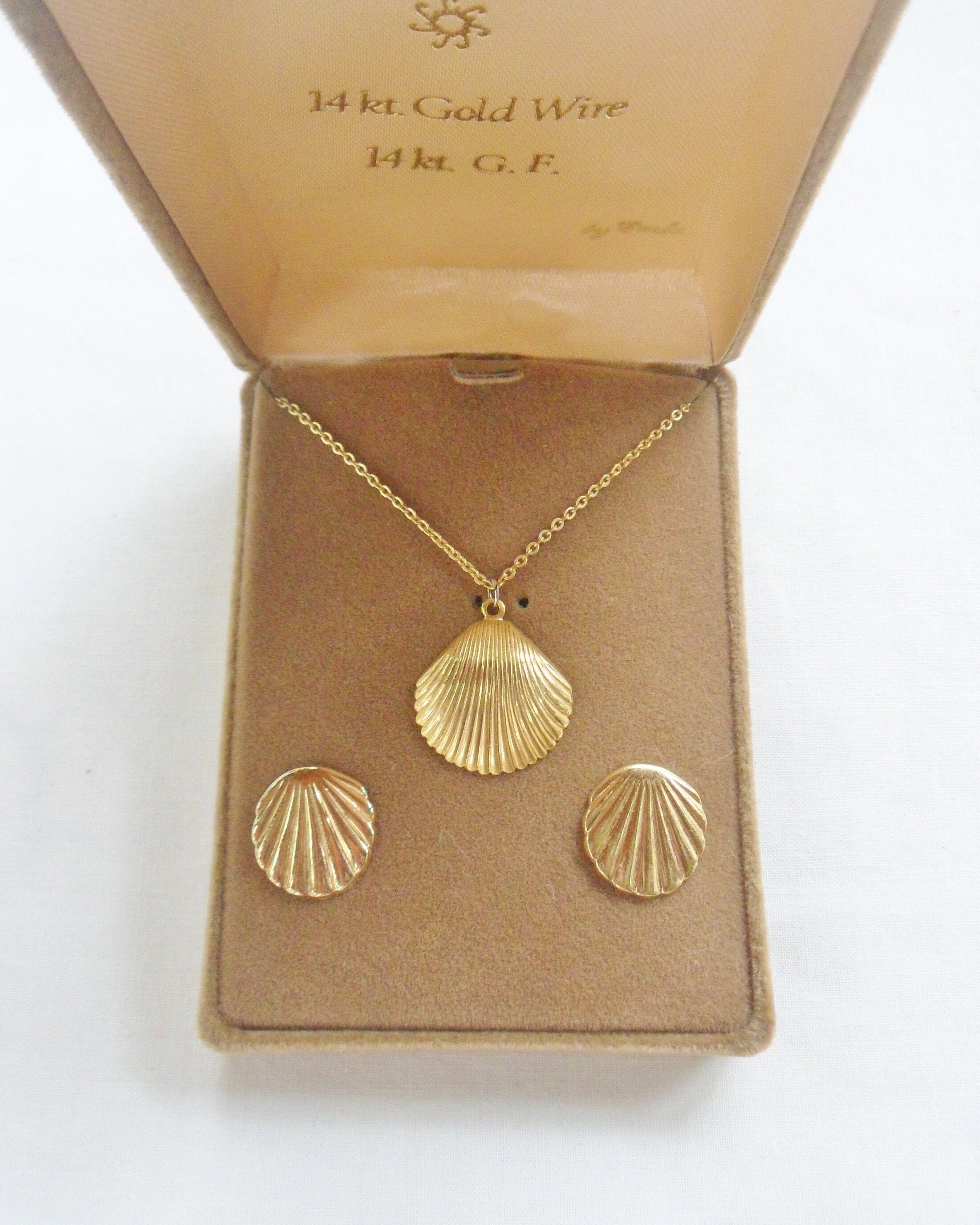 Carla 14k gold earrings deals