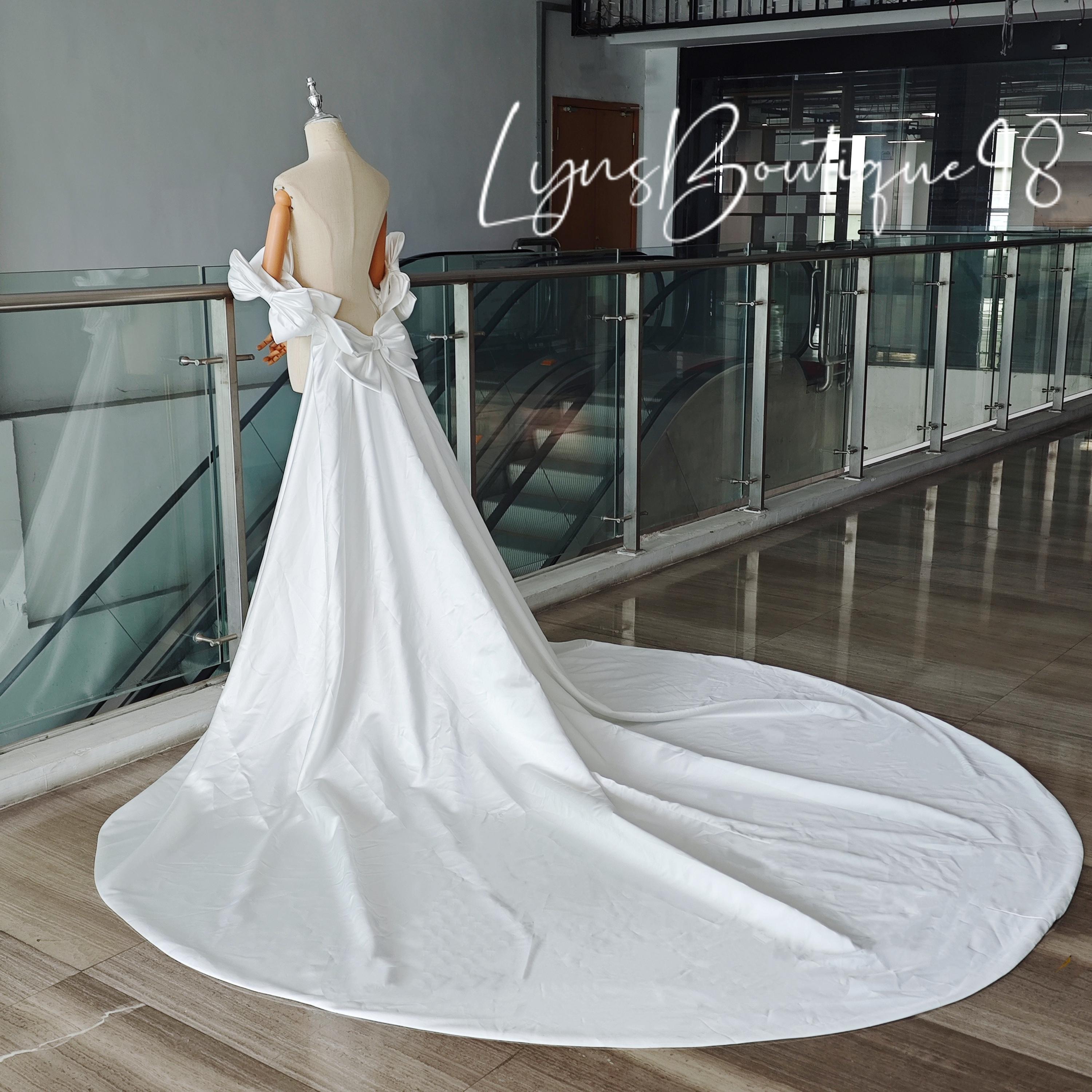 Elegant Dove  ivory Satin Bridal Removable Bow Train - Women Accessories Detachable Bow for Wedding Dress Large, Oversize Mikado Bow  main image 3