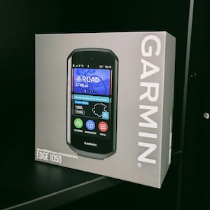 Garmin Edge 1050®, Premium Cycling Computer, Vivid Color Touchscreen Display, Built-in Speaker, Advanced Training and Group Ride Features