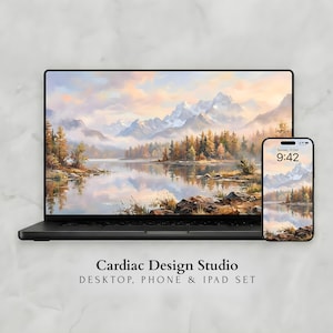 Könnte beinhalten: Ein Laptop und ein Smartphone zeigen ein Landschaftsgemälde eines Sees, Berge und Bäume. Das Kunstwerk verwendet sanfte Farben in Orange, Blau und Weiß. Das Smartphone zeigt die Uhrzeit 9:42 Uhr an. Der Text "Cardiac Design Studio DESKTOP, PHONE & IPAD SET" steht unten.