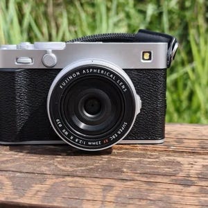 Fujifilm X-E5 Camera – 40.2MP X-Trans Sensor, Fast Autofocus, Ideal for Photography & Vlogging