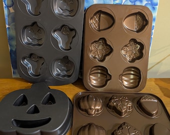 USED- likeNew condition Nordic and Wilton Halloween and fall cake pans