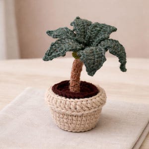 Handmade Crochet Coconut Tree, Palm Tree Desk Decor, 15cm Tropical Yarn Plant, Beach House Decor