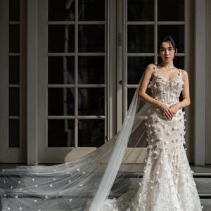 sachin and babi light blue dress How to Wear an Evening Dress for Any Occasion