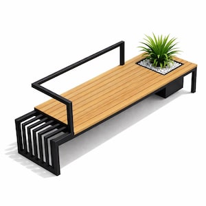 Può includere: Una moderna panchina da esterno con fioriera integrata. La panchina presenta una seduta in legno marrone chiaro e una struttura in metallo nero. Una piccola pianta verde si trova in una fioriera piena di pietre bianche. La panchina è lunga circa 152 cm.