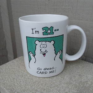 2ø Presente de aniversário bonito engraçado do humor Caneca do chá do café das pessoas de 21 anos Eu tenho 21 Vá adiante, cartão-me! Legal para beber ideia de presente para festa de maioridade