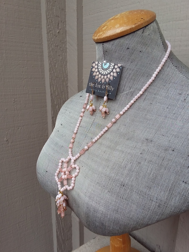 Light Coral Peach Pink Glass /& Gold Tone Beaded Necklace and Earrings Set Bride Bridal Maid of Honor Wedding Fantasy Hanan Hall Jewelry