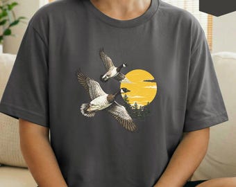 Vintage Mallard Duck Shirt, Flying Ducks Graphic Tee, Waterfowl Nature Shirt, Duck Hunting Gift, Wildlife Bird Lover Tee