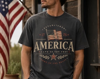 USA Flag Tee, America Typography, Patriotic Graphic, Vintage Stars, Fourth of July