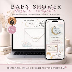 Op de afbeelding: Een digitale babyshower website template weergegeven op een laptop en smartphone scherm. Het ontwerp bevat een maan en wolken thema met de tekst We're over the Moon, RSVP formulier, muziek, locatie en informatie over het cadeau register.