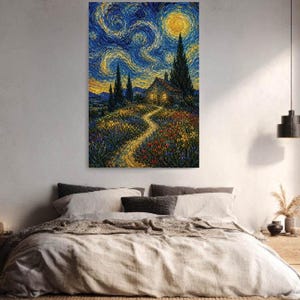 Peut inclure: Une impression d'art mural rectangulaire représentant une peinture à l'huile vibrante d'un paysage nocturne avec un ciel bleu foncé tourbillonnant, une lune jaune vif, un petit cottage aux fenêtres éclairées, des cyprès sombres et un sentier.