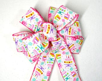 Birthday Cake Print Bow: Party Decoration, Wired Edge