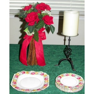 Gladstone Bone china Rosemary dessert / salad plates lot of 6 England pink roses