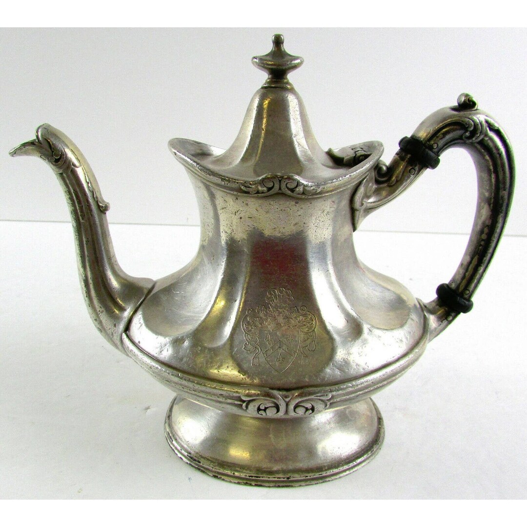 Vintage Reed & Barton Silver Soldered Teapot Engraved With Family Coat