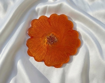 Handmade Orange Flower Resin Coaster Set, Unique Floral Drink Coaster with Gold Glitters, Vibrant Summer Home Decor, Housewarming Gift Idea